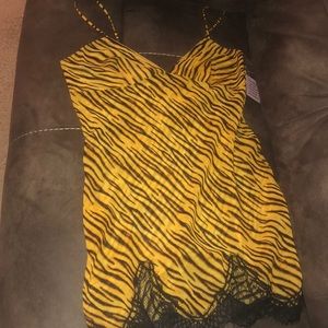 Savage x fenty yellow zebra with black lace slip